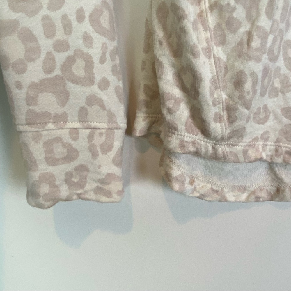 Splendid Leopard Cowl Neck - Picture 6 of 7